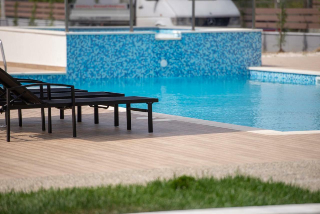 Astra Sarti Luxury Suites المظهر الخارجي الصورة